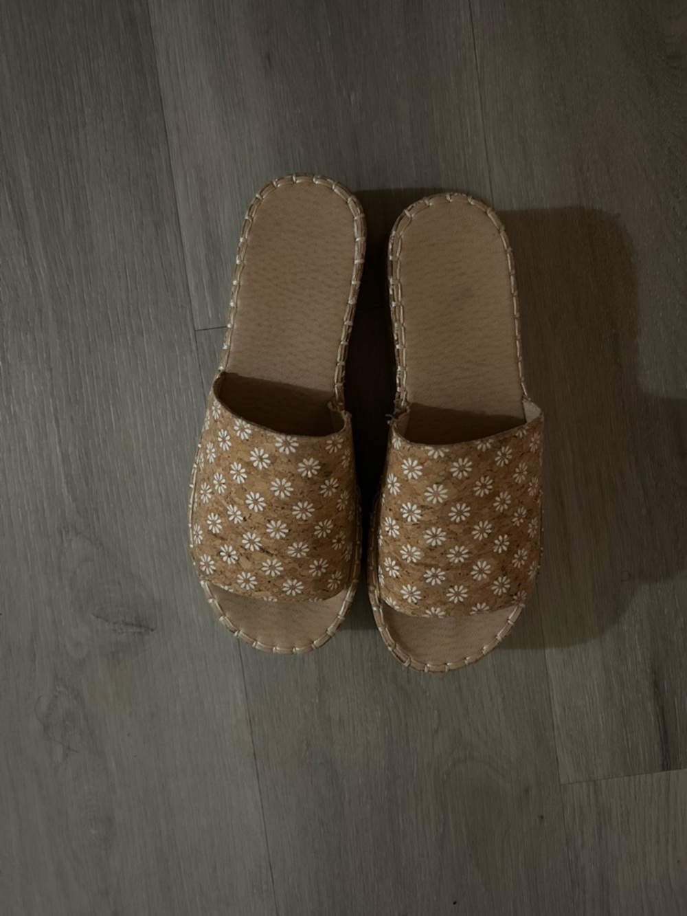 Women’s Tan Floral Slide Sandals